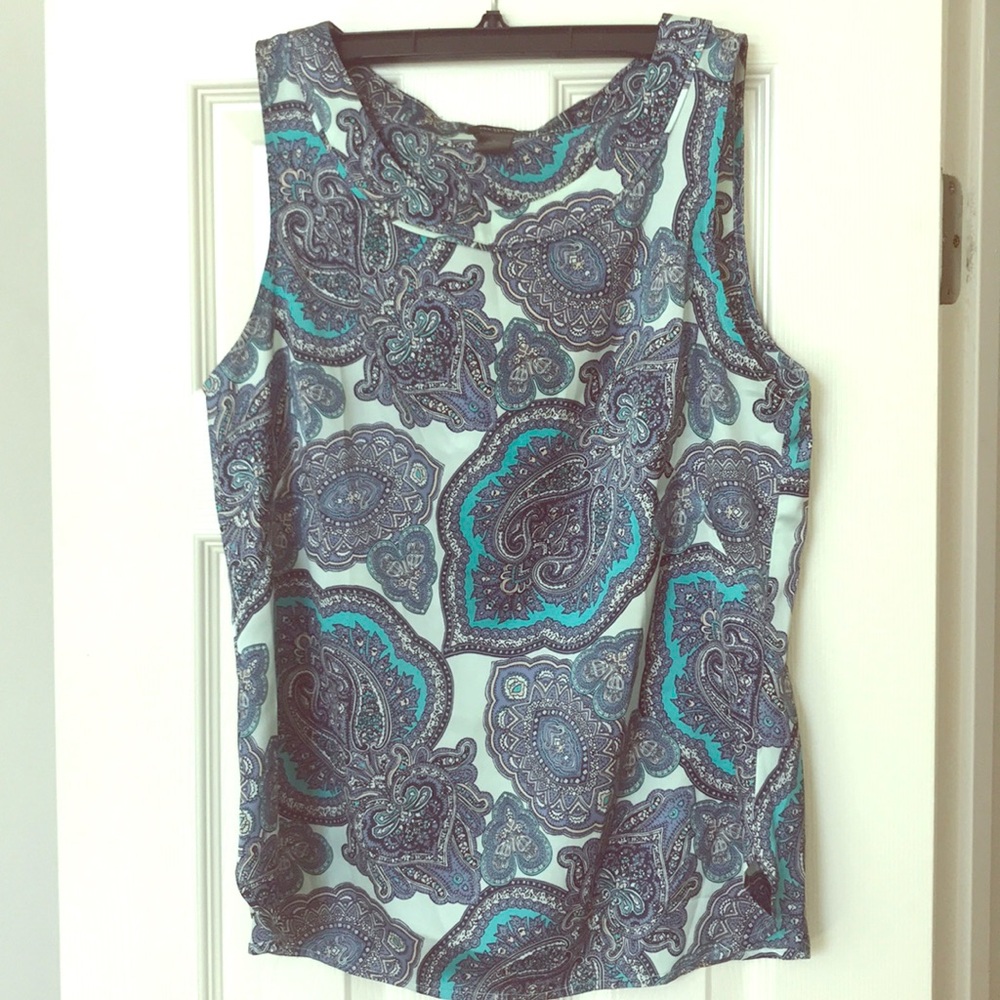 Ann Taylor paisley sleeveless top